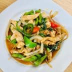 Best Spicy Basil Leaves in Chicago, IL